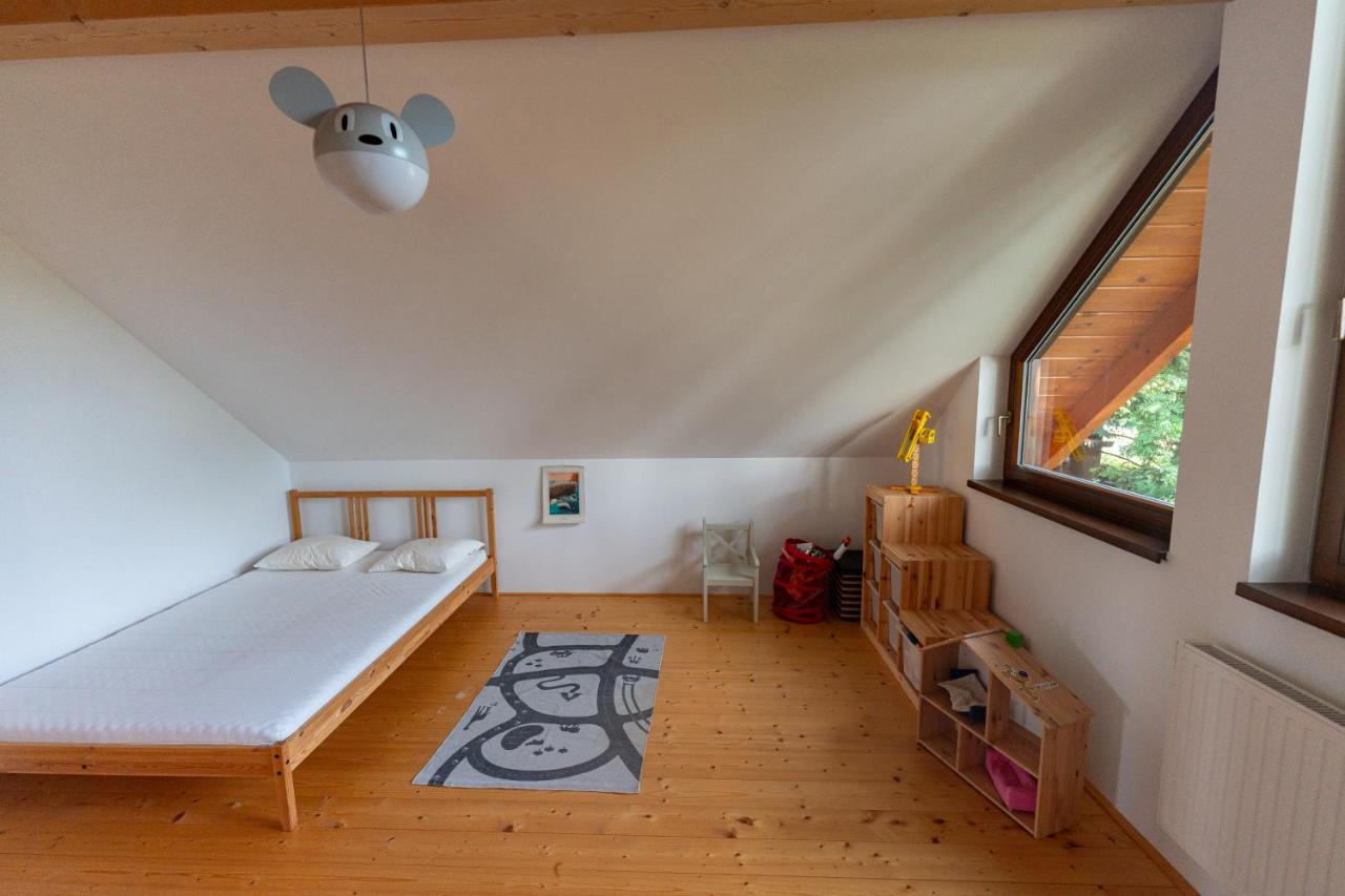 Moderni Sumavska Roubenka S Vyhledem Na Boubin Villa Vimperk Exteriör bild